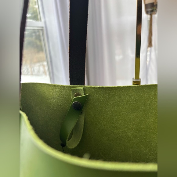 Portland Leather Green Tote with Brown Straps - Picture 3 of 13